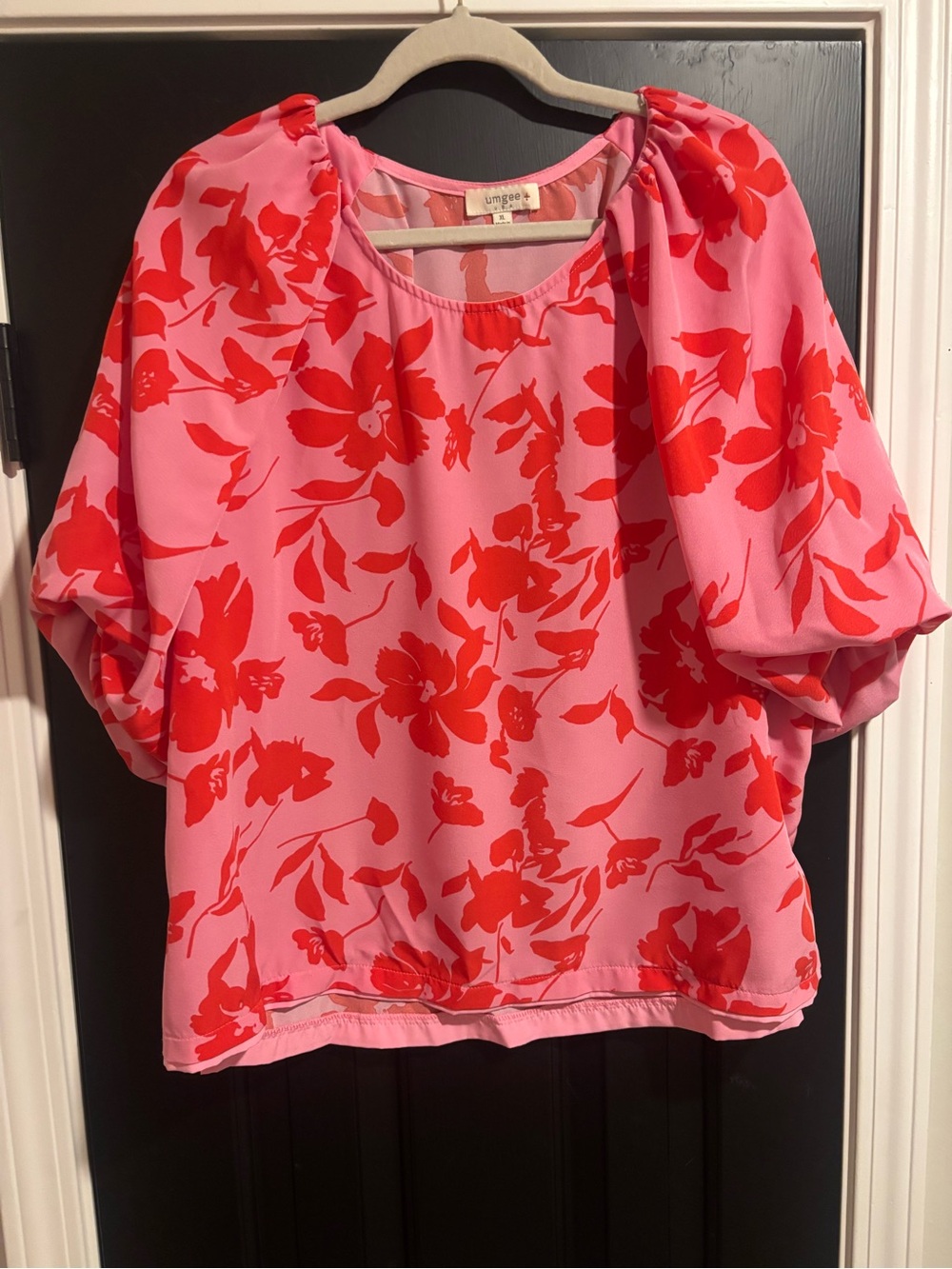 Umgee Pink Blouse with Red Floral Print and Puff Sleeves